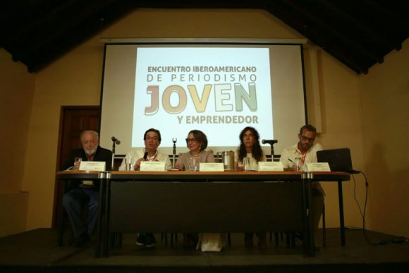 De izq. a dcha.: Diego Carcedo, Jaime Abello, Rebeca Grynspan, Mercedes Flórez y Flavio Vargas