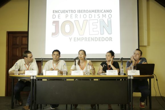 De izq. a dcha.: Robert Valls, Jordy Meléndez, Marta del Vado, Ana Magalhaes y Roberto Acuña